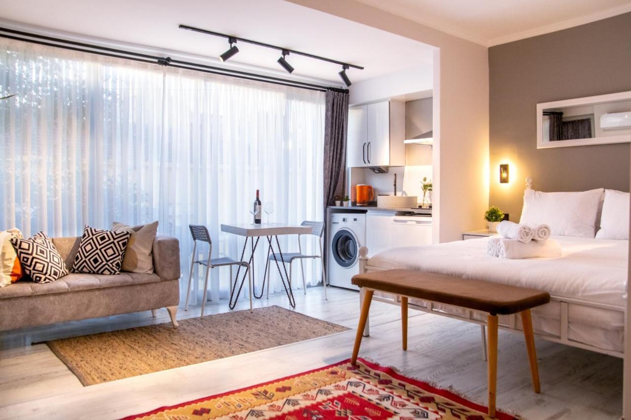 Apartamento Invigorating Studio Flat Near Kordon In Alsancak Esmirna Exterior foto